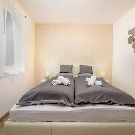 Grace Pine Apartment 1 Budapešť Exteriér fotografie
