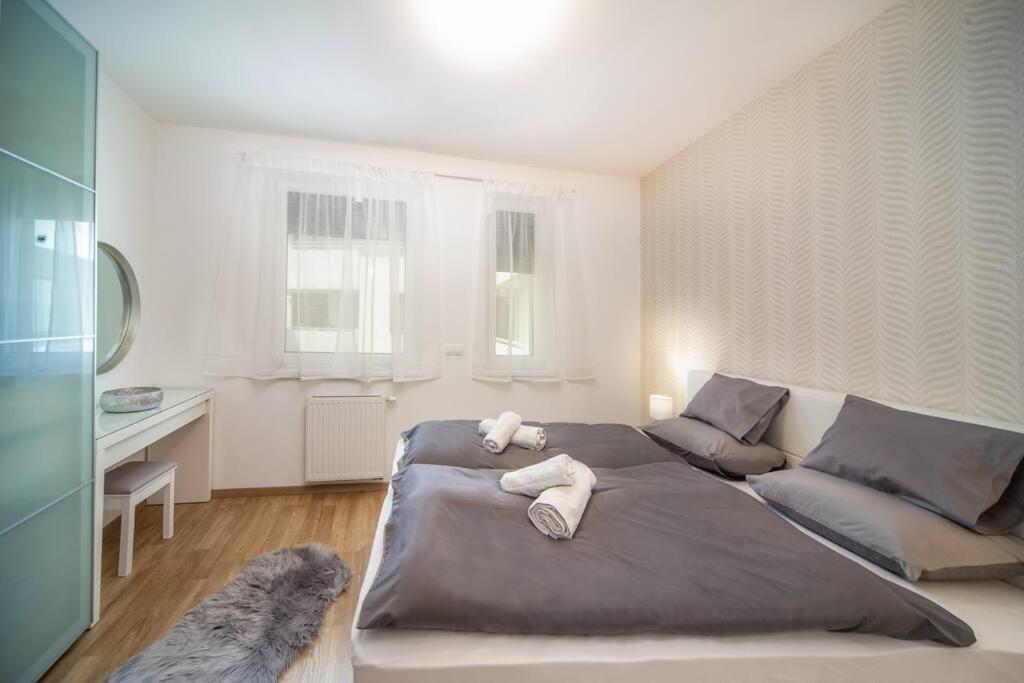 Grace Pine Apartment 1 Budapešť Exteriér fotografie