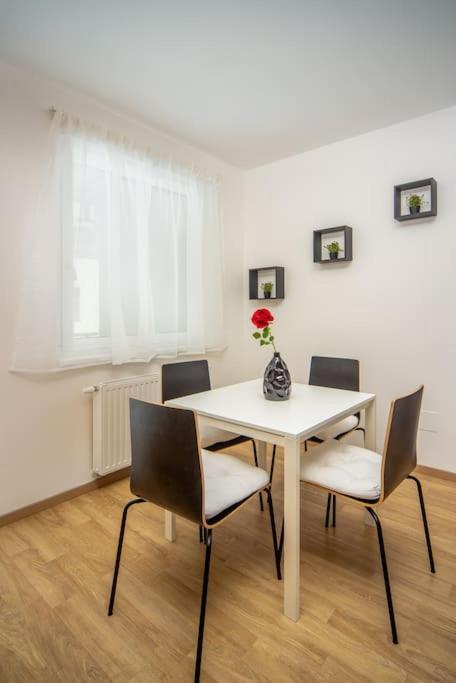 Grace Pine Apartment 1 Budapešť Exteriér fotografie